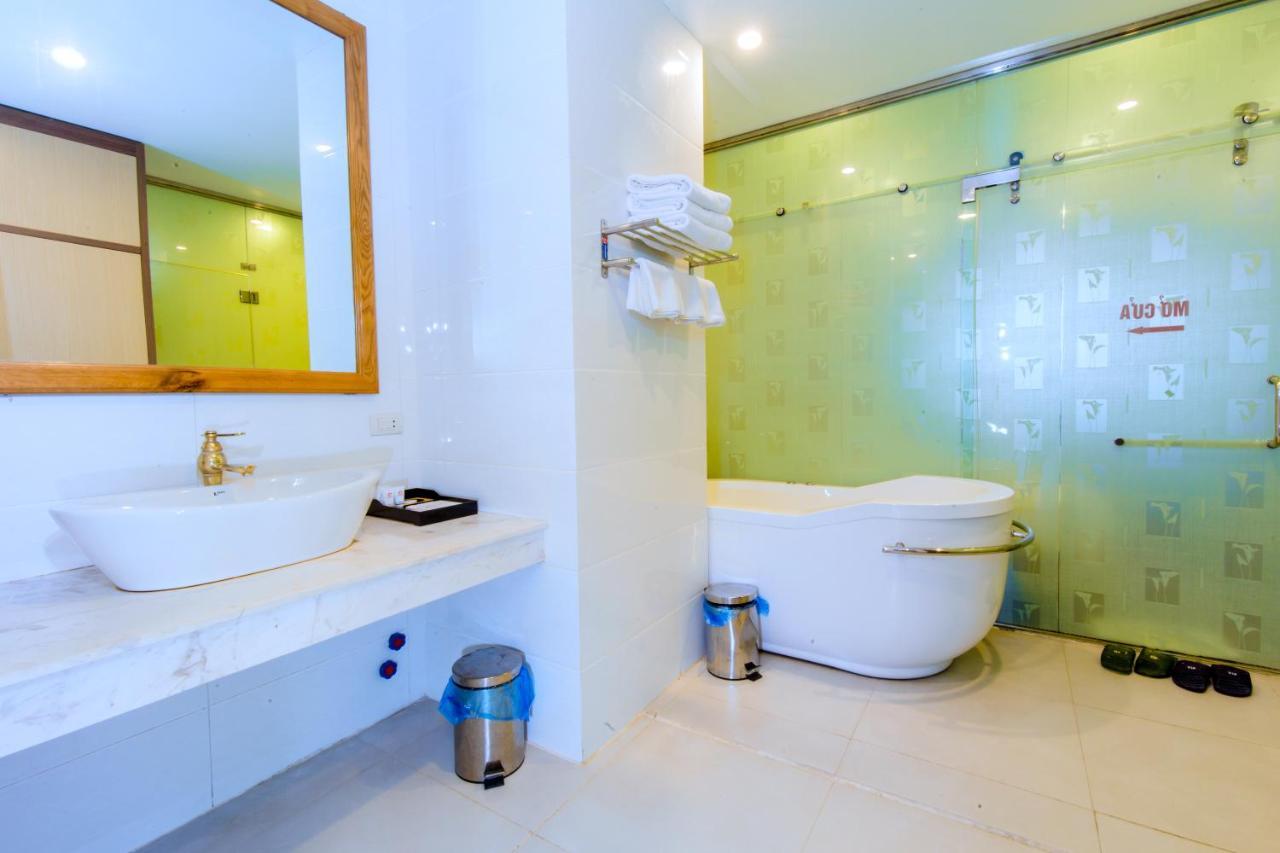 Hoa Dao Hotel Hòa Bình Dış mekan fotoğraf