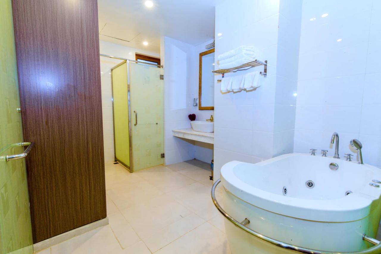 Hoa Dao Hotel Hòa Bình Dış mekan fotoğraf